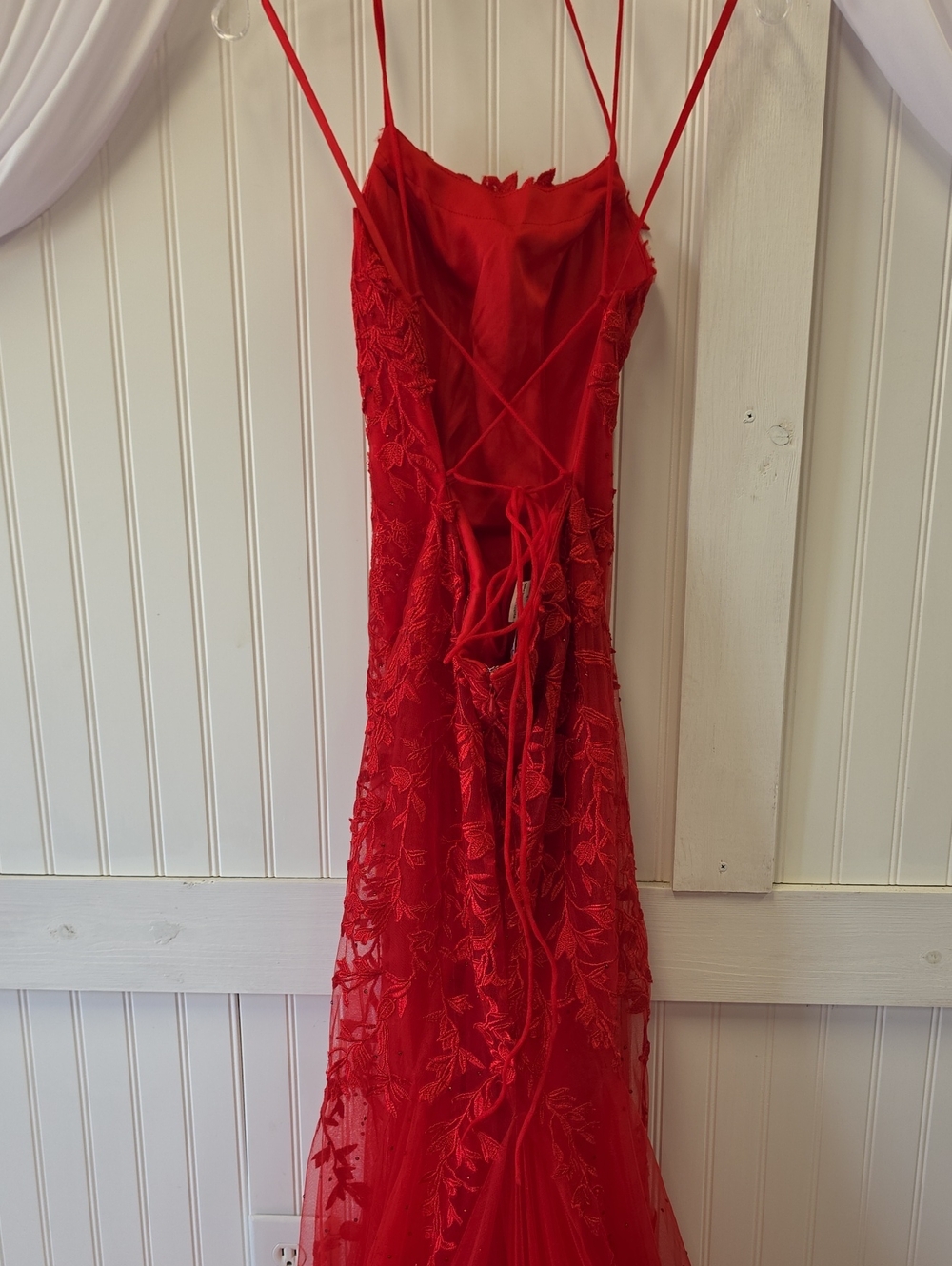 NWT Elegant Red Floral Appliqué Lace Corset Train Full Length Maxi Dress - Picture 6 of 11